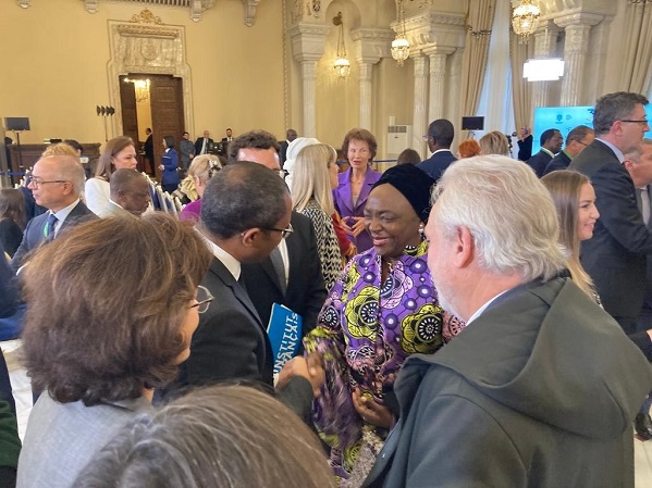 Visite en Roumanie du ministre de l’Education nationale et de la Jeunesse 2 df6c8a169d15e91a 443f2 2